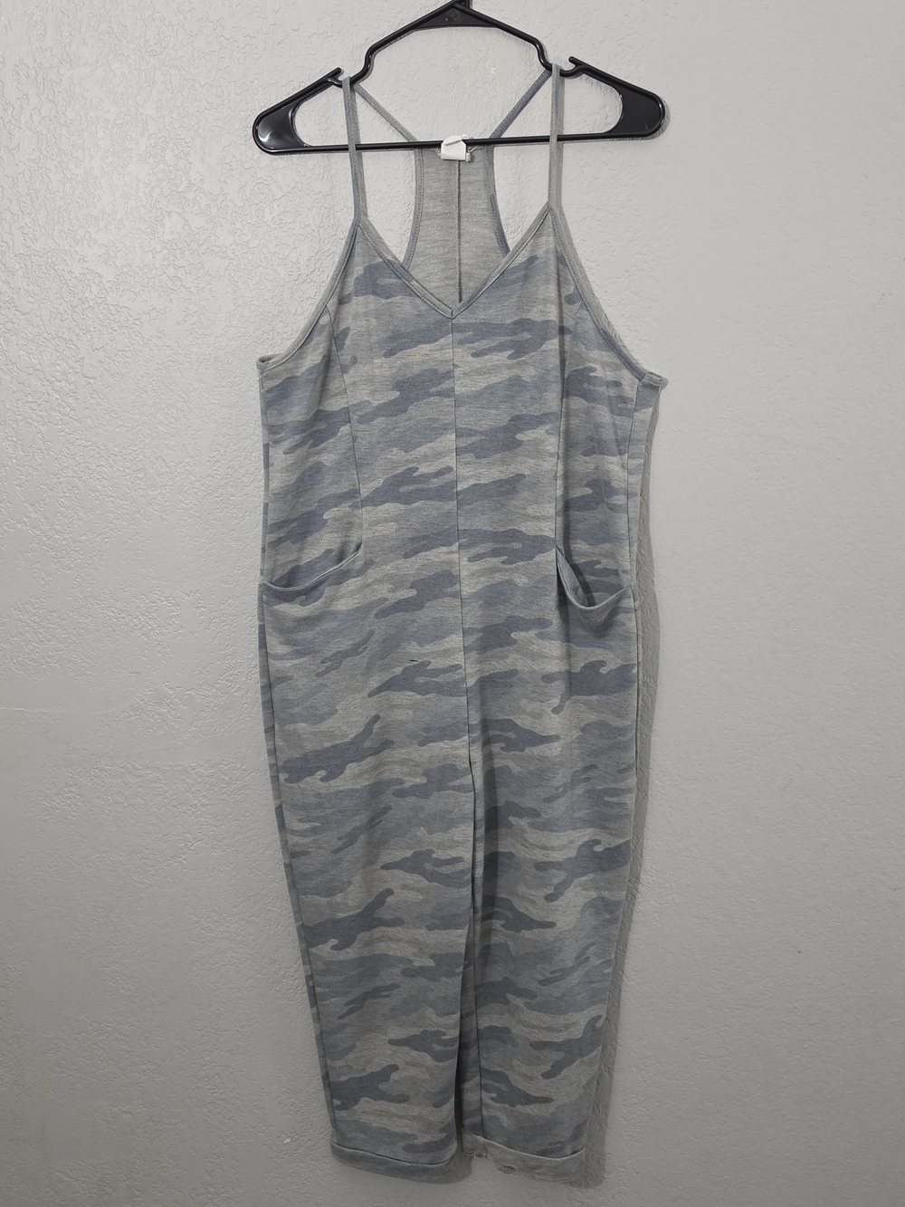 Kylie Paige Sleeveless Grey Camo Jumpsuit with Pockets Soft Stretchy Womens Med